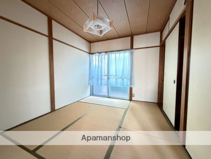 コーポ錦見の内装