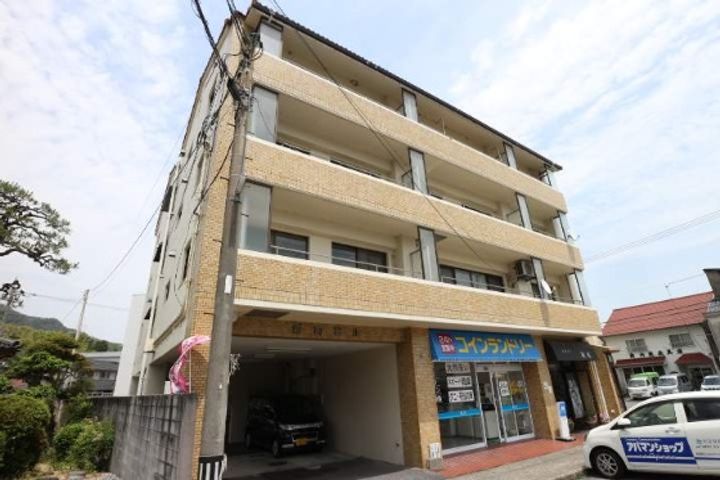 新町ビルの外観