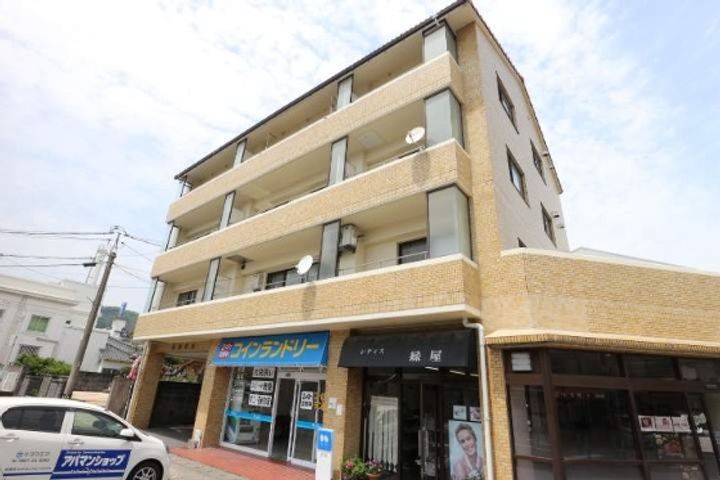 新町ビルの外観