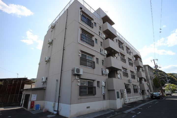 共立ハイツの外観