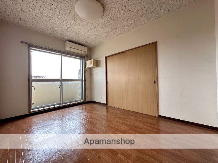 ラブリー三笠A棟の内装