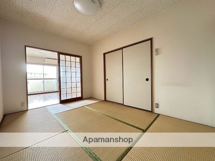 ラブリー三笠A棟の内装