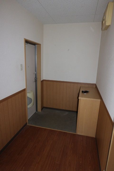 ドリーム大竹102の玄関