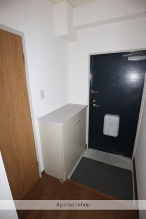 エクセレンス401の玄関