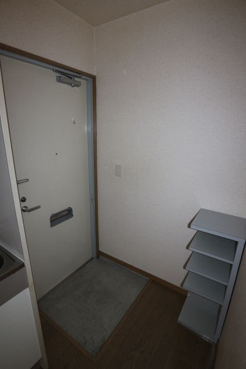 エトワール麻里布の玄関