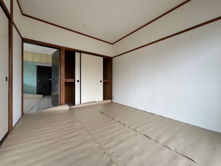 山口県岩国市麻里布町4丁目の賃貸マンションの内装