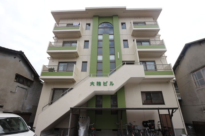 山口県岩国市麻里布町4丁目の賃貸マンションの外観