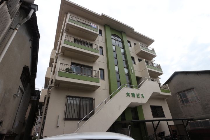 山口県岩国市麻里布町4丁目の賃貸マンションの外観