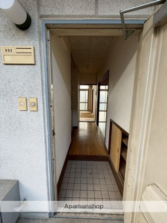 ラフォーレの玄関