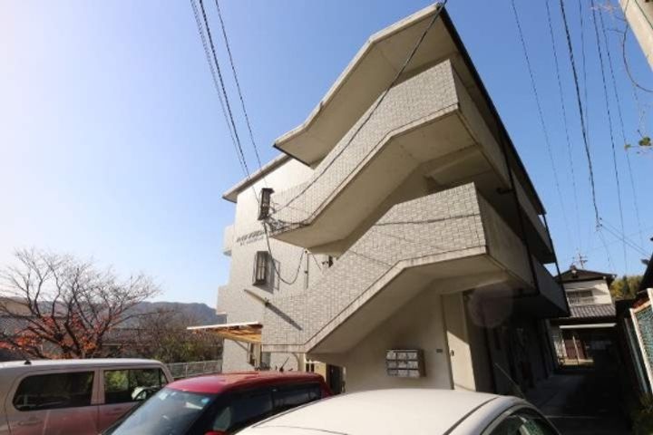 ハイツアプリコットの外観