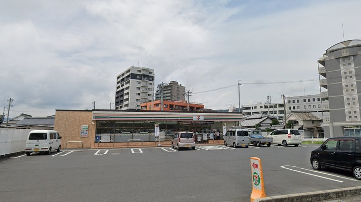 トヨタ今津マンション403の周辺