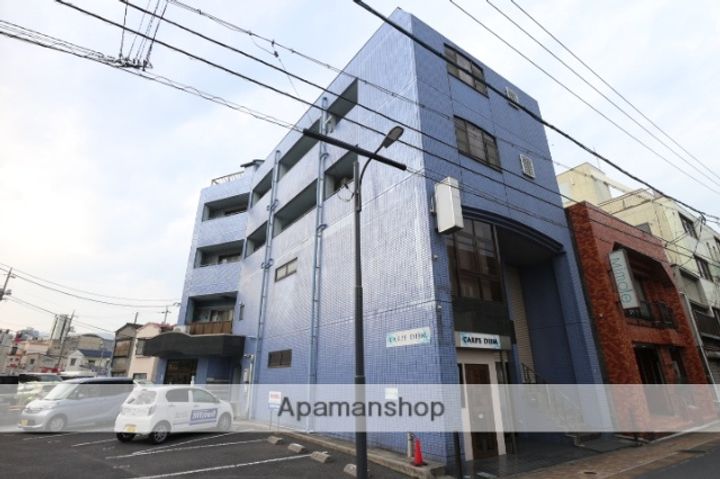 見室不動産ビルの外観