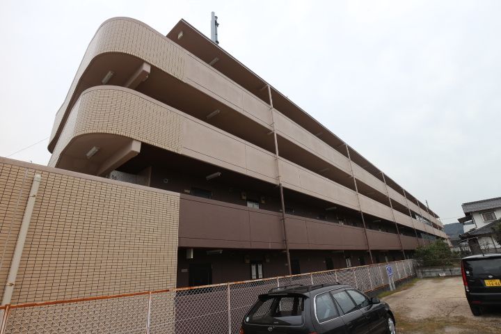 ウイング大竹の外観