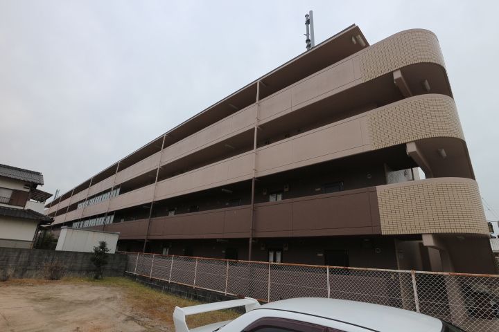 ウイング大竹の外観