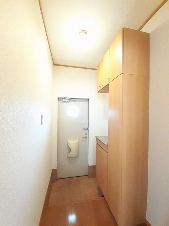 カーサフィオーレTHREEの玄関