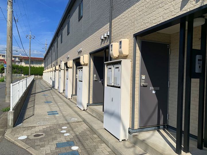 レオパレス浅江206の外観