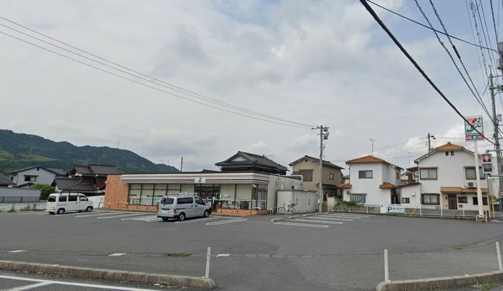 レオパレス新庄206の周辺