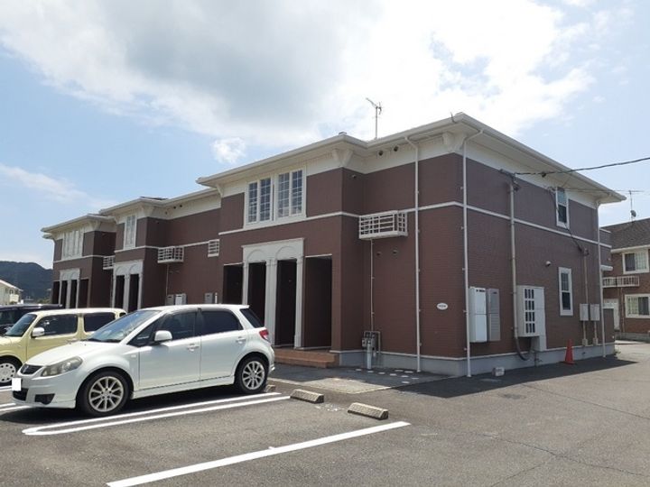 アルドーレ 四番館の外観