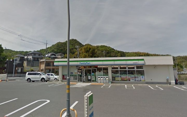 スクエアビーチ Bの周辺