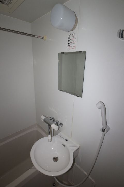 レオパレスロータスヒルズ1番館207のその他画像