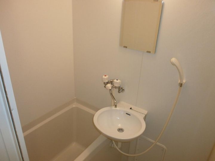 レオパレスロータスヒルズ2番館204のその他画像