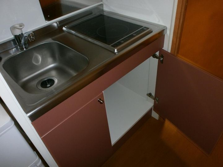 レオパレス東錦見103のキッチン