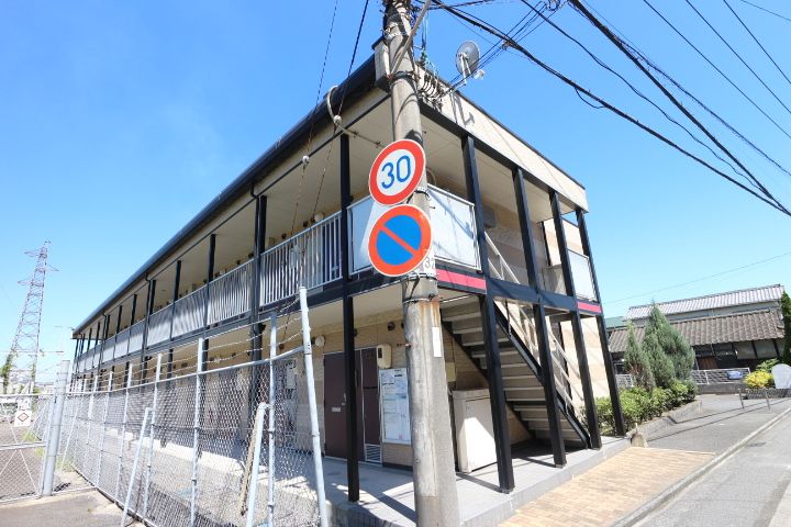 レオパレス衣舞109の外観
