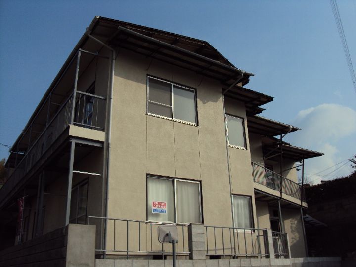 にしみ参番館の外観
