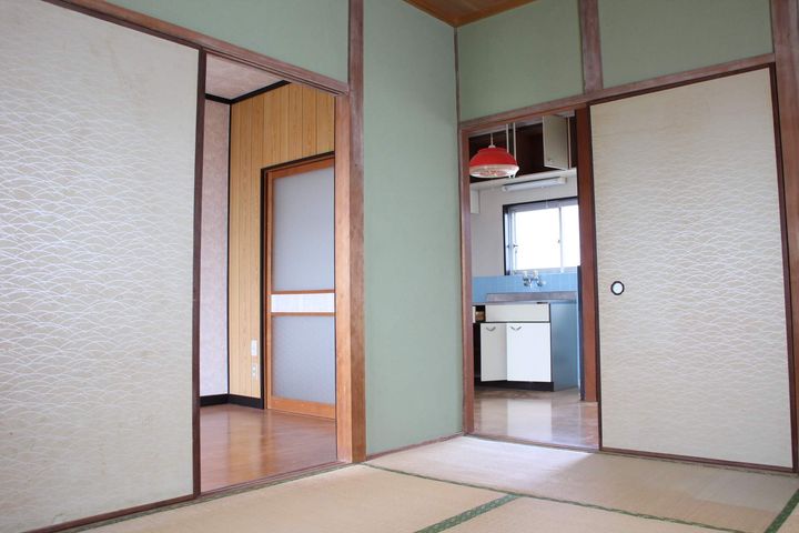 コーポ森田の居間