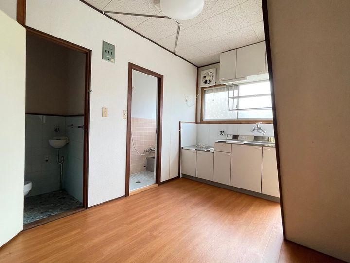 山口県岩国市牛野谷町3丁目の賃貸アパートの内装