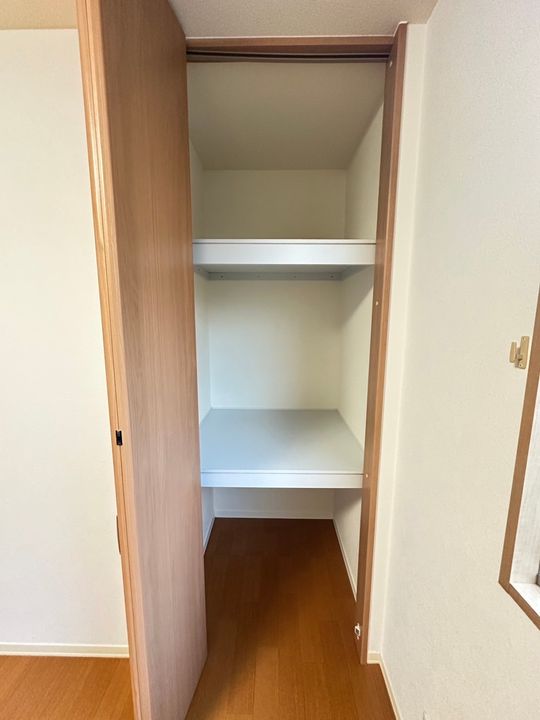 ヴィラ泉・東の内装