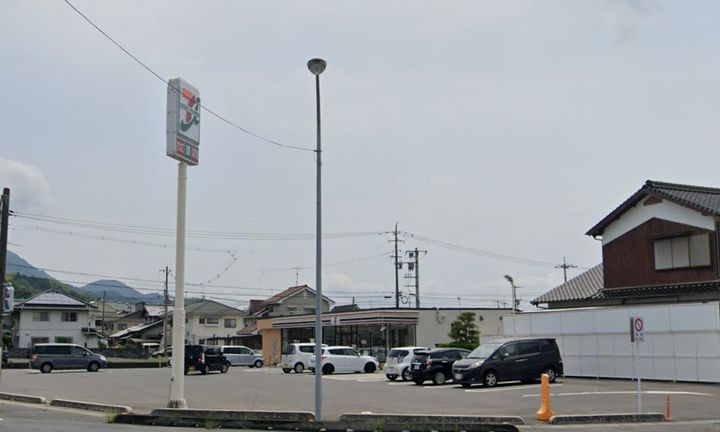 サンフォーレス A棟の周辺