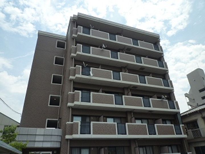 アヴニール ヌーヴォーの外観