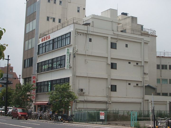 山口県岩国市麻里布町1丁目の賃貸マンションの外観