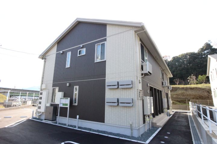ポンパドールの外観