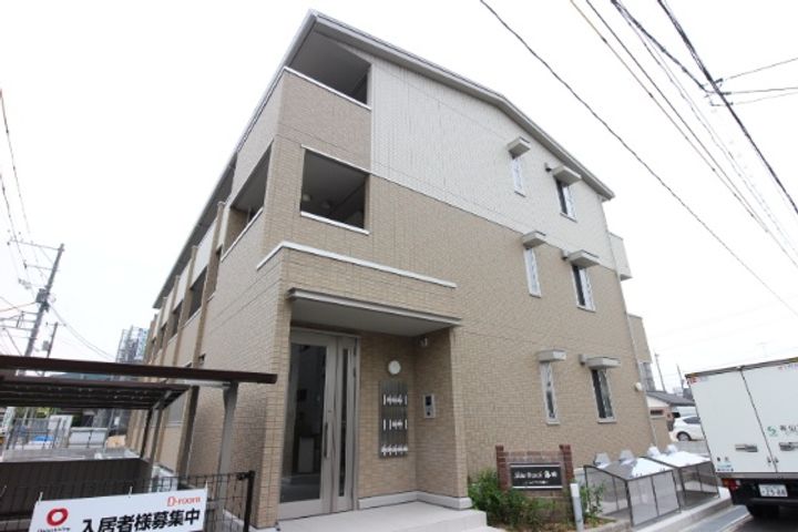 シャイン ブランチ湯田の外観