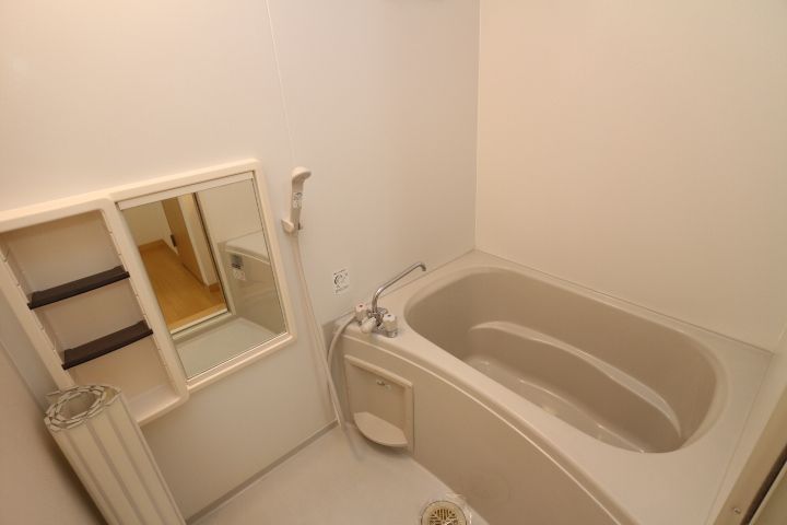 シャンティ アオギⅡ E棟の風呂