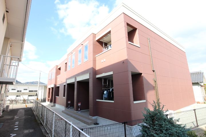 グランヴィレッジの外観