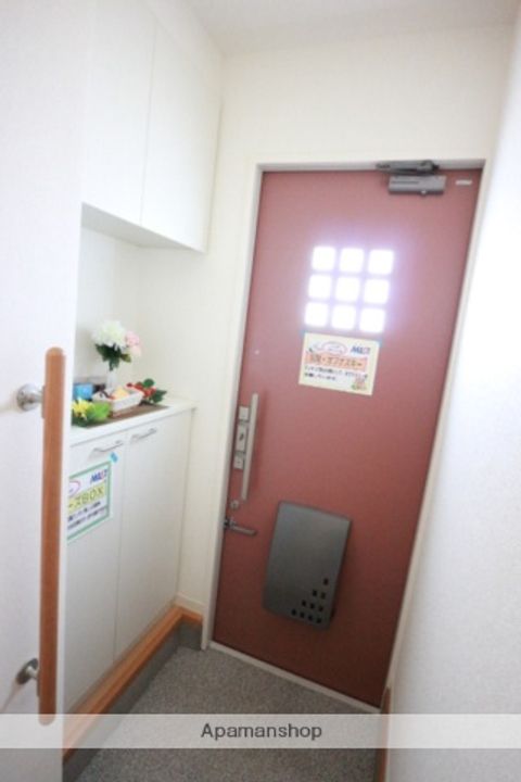 ツインテラス B棟の玄関