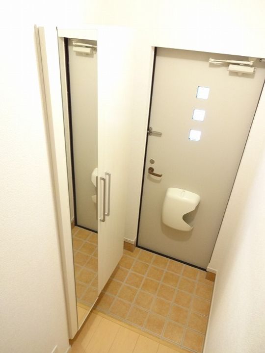 サンリット司 Cの玄関