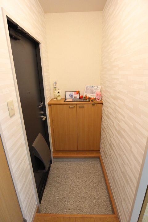 エクセルメゾンめぐみの玄関