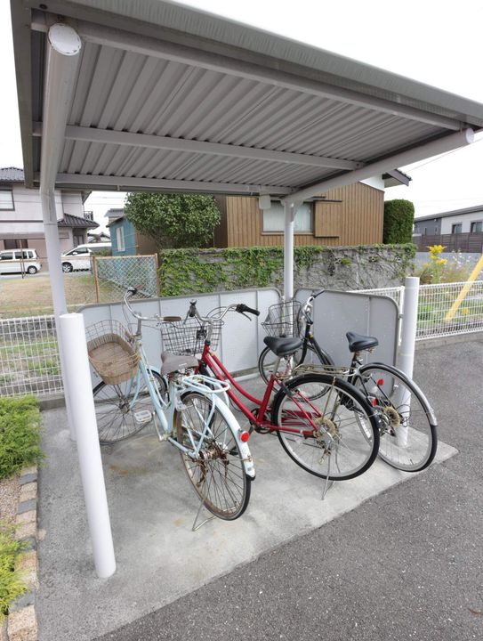 ニュー グレース Ⅱの周辺