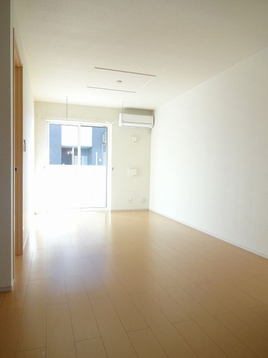 ヴィラ リヴィエール Aの居間