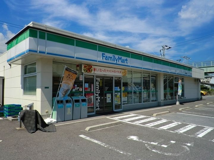 ポルトシャルムⅢの周辺
