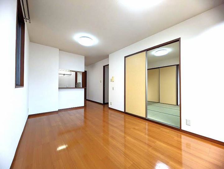 シャーメゾン ウィンズ B棟の居間