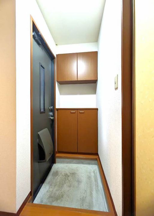 シャーメゾン ウィンズ B棟の玄関