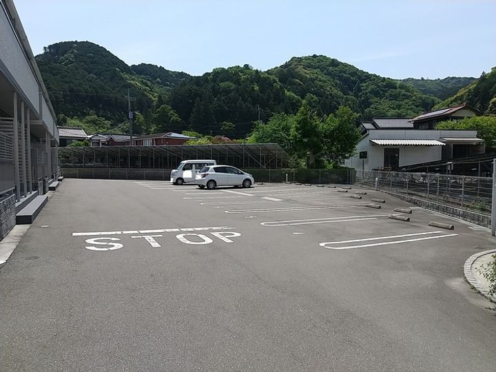 ガーネット伊佐のその他画像