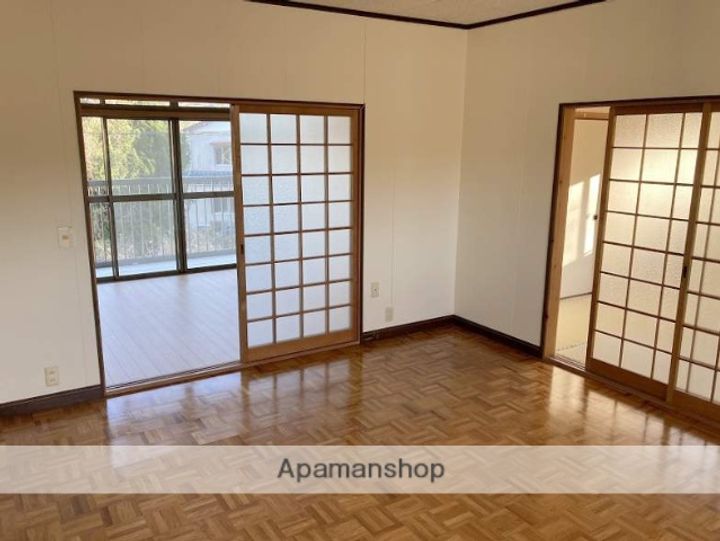 岡田アパート5の内装