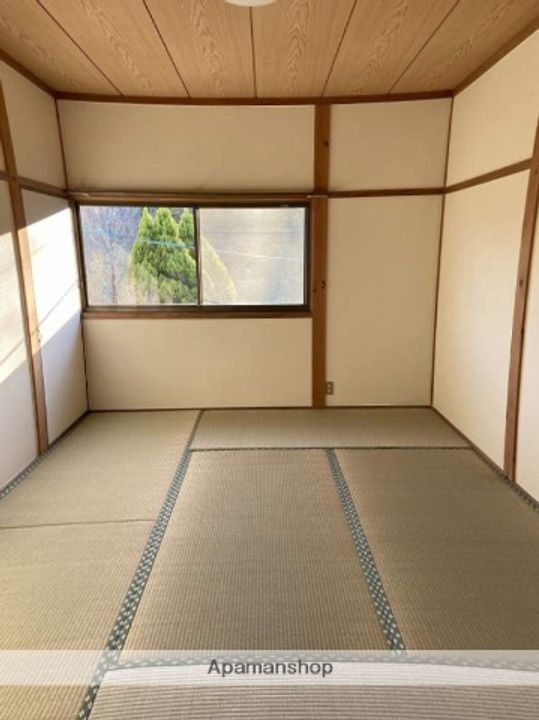 岡田アパート5の内装