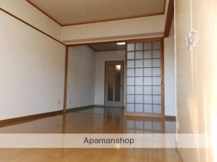 アクティブS106B'の内装